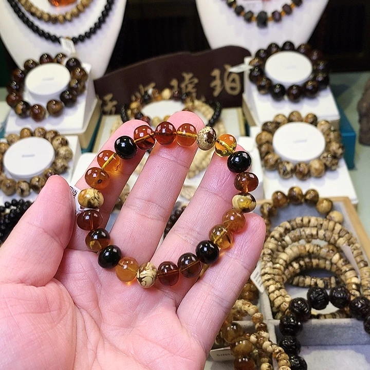 甜***橙裸石琥珀未镶嵌10+