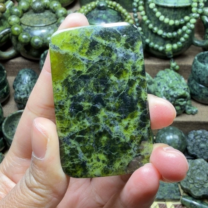 蛇纹石玉未镶嵌药王石能量养生产品