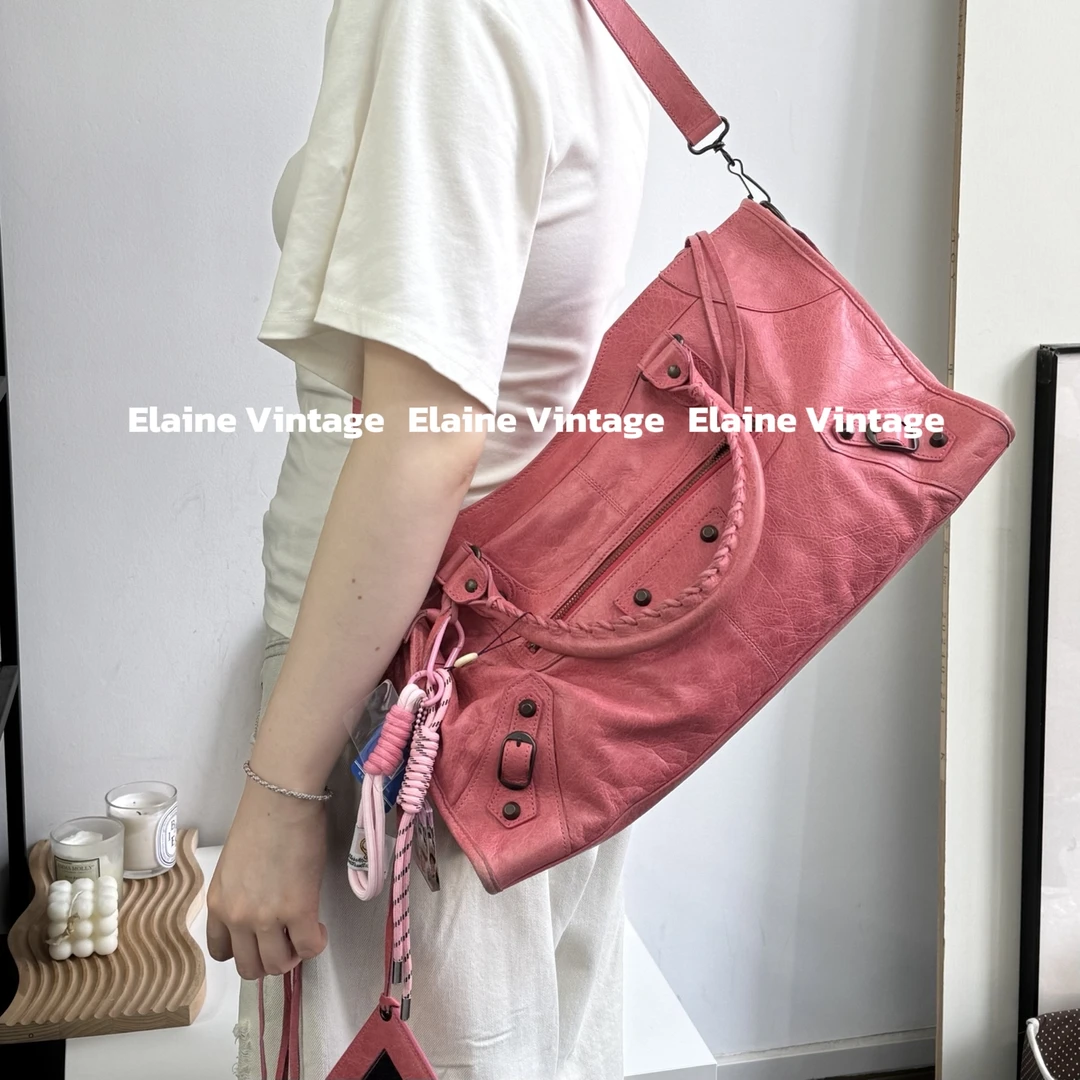 95新 Balenciaga/巴黎世家 粉色大号机车42cm/Y668