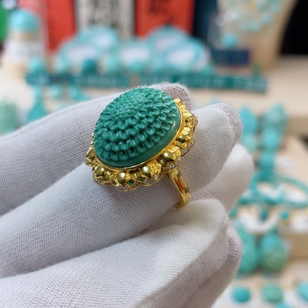 绿松石珠宝奇石18K金镶嵌