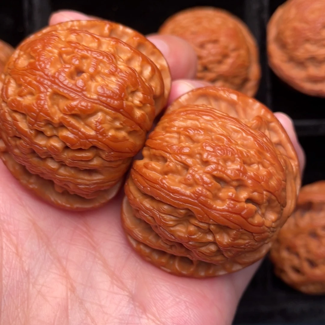 秦岭野生文玩核桃