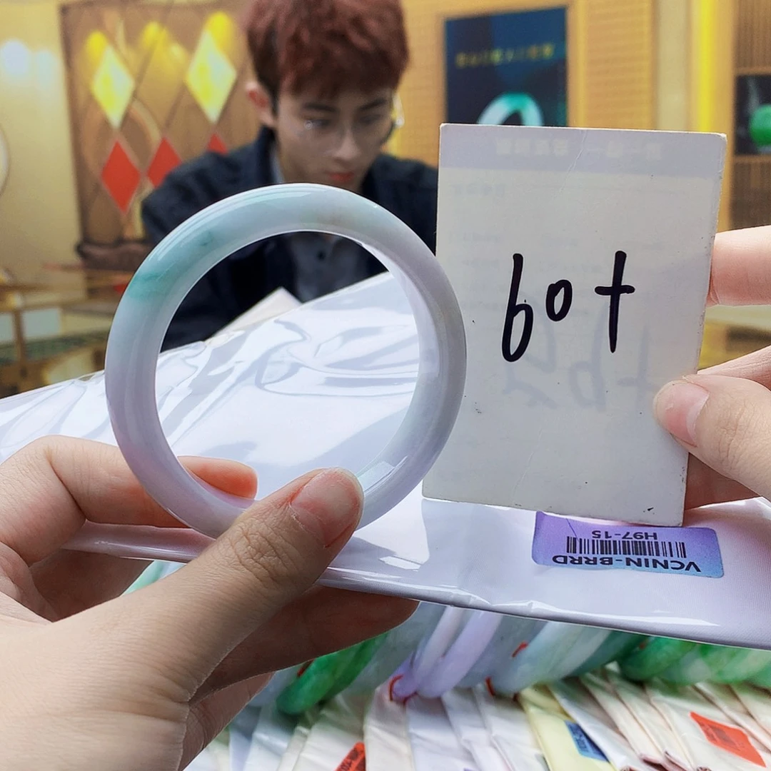 翡翠未镶嵌手镯0000……