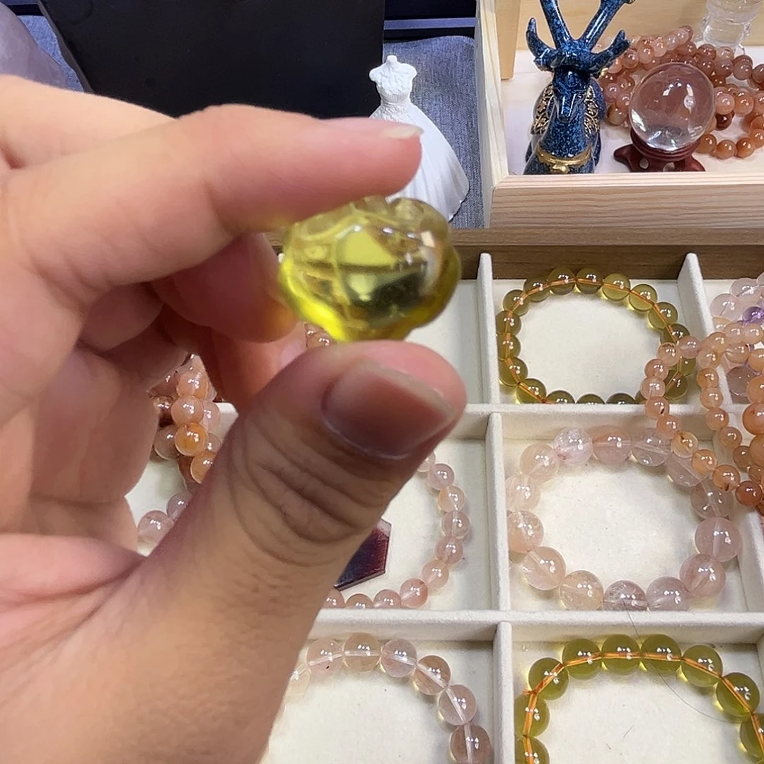 起***~水晶未镶嵌颈饰如意