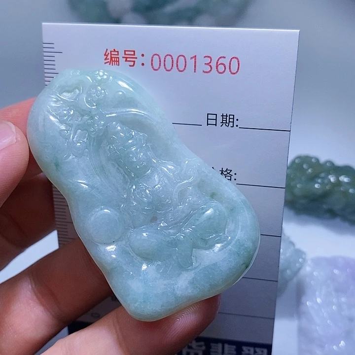 翡翠颈饰未镶嵌一