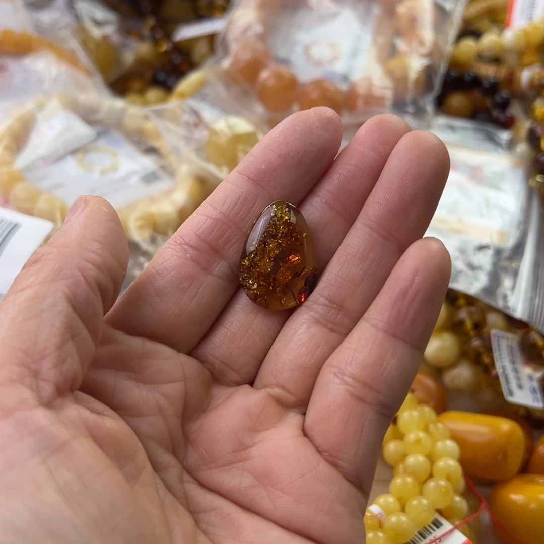 琥珀珠宝奇石未镶嵌