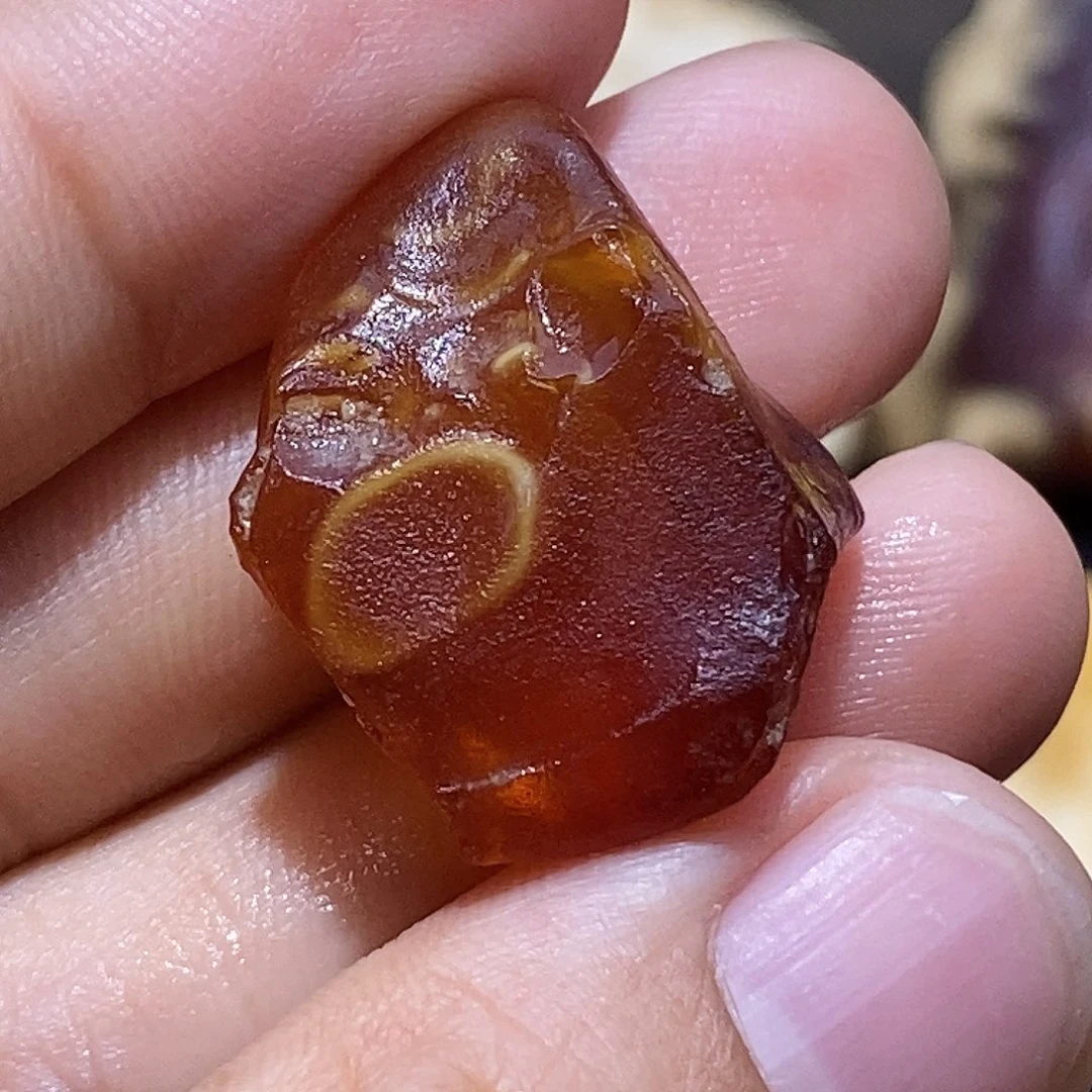 未镶嵌颈饰琥珀蜜蜡原石