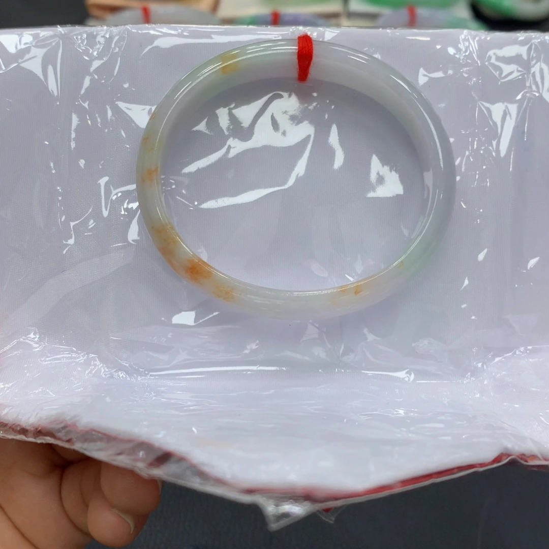 翡翠手镯未镶嵌翡翠54
