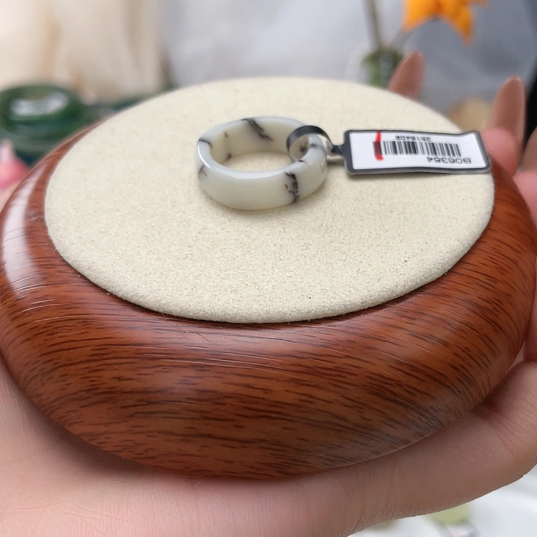 和田玉未镶嵌戒指牛奶咖啡方圆17.0v76