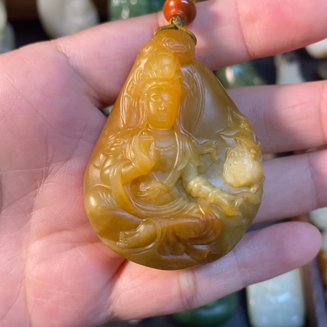游***离和田玉未镶嵌颈饰观音