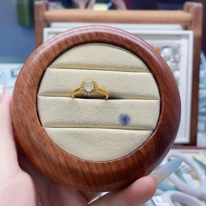 翡翠未镶嵌颈饰天然翡翠Ａ货