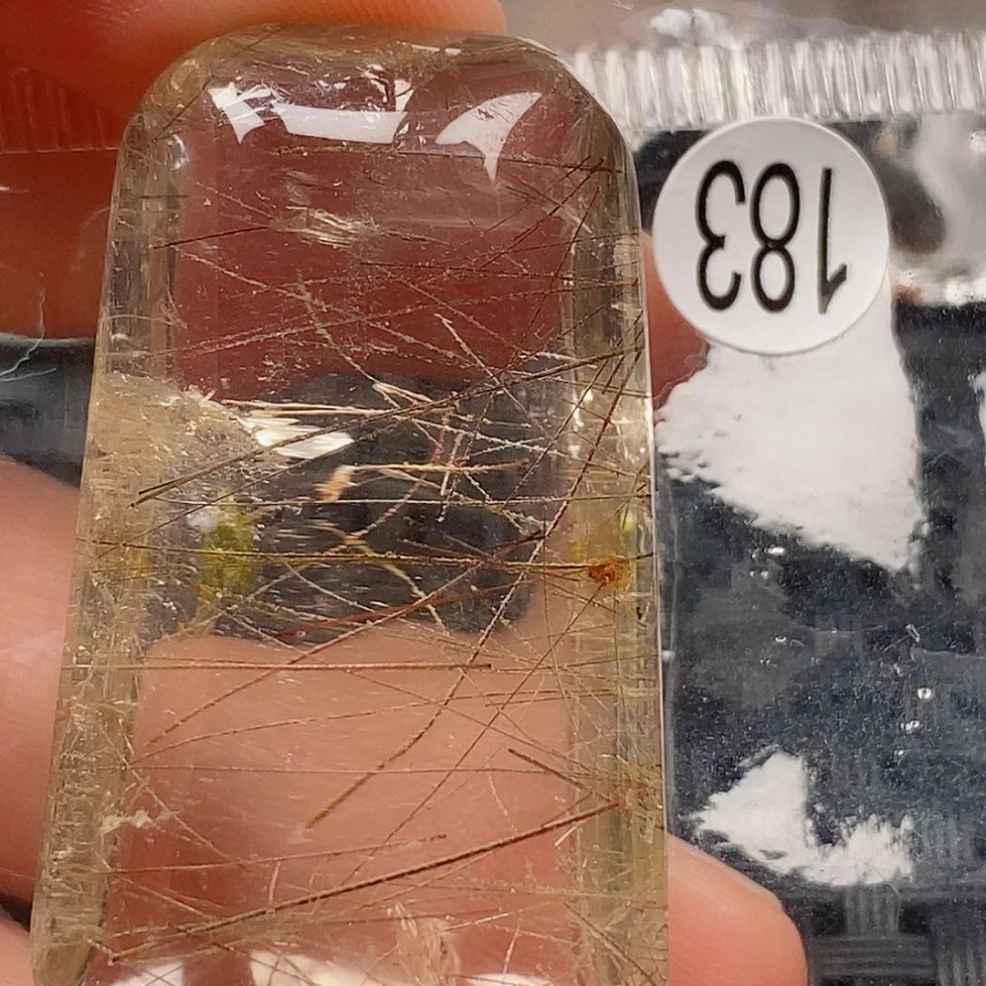 未镶嵌颈饰水晶眉**盈