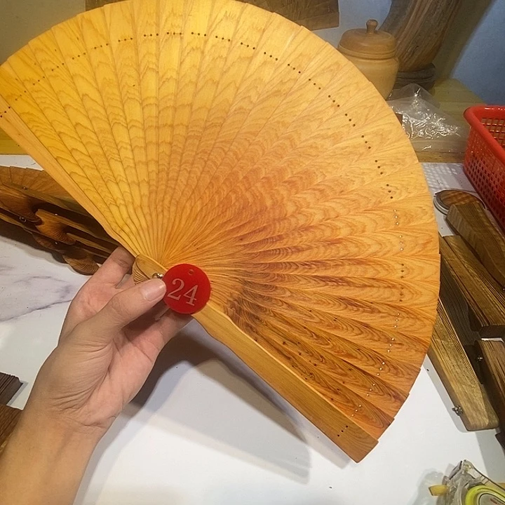 小***鲤木崖柏22尺寸24高