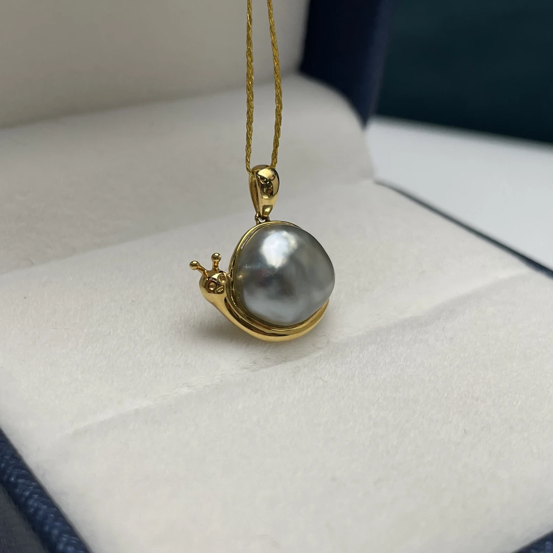 海水珍珠keshi 18K吊坠蜗牛款蓝色