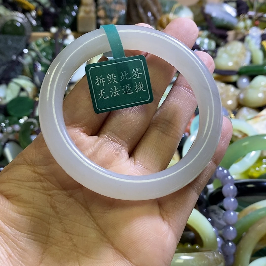 未镶嵌手镯和田玉56口径