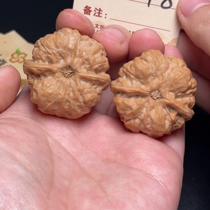 文玩核桃把件蛙蛙38尺白茬 548