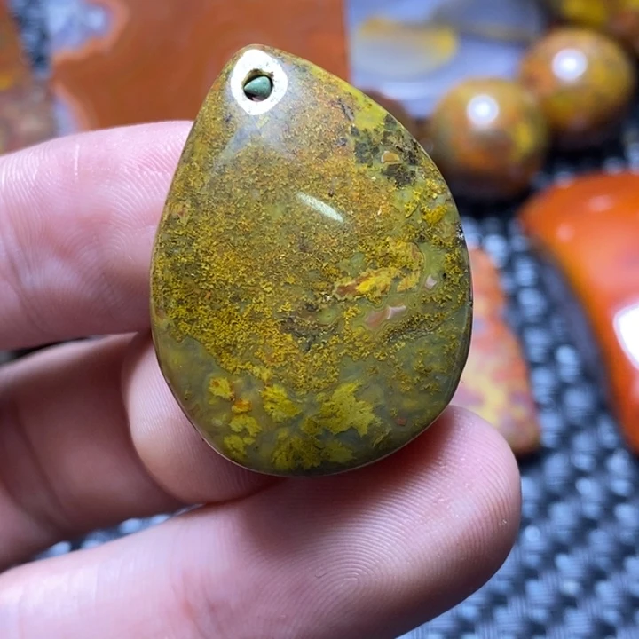 玛瑙/玉髓颈饰未镶嵌