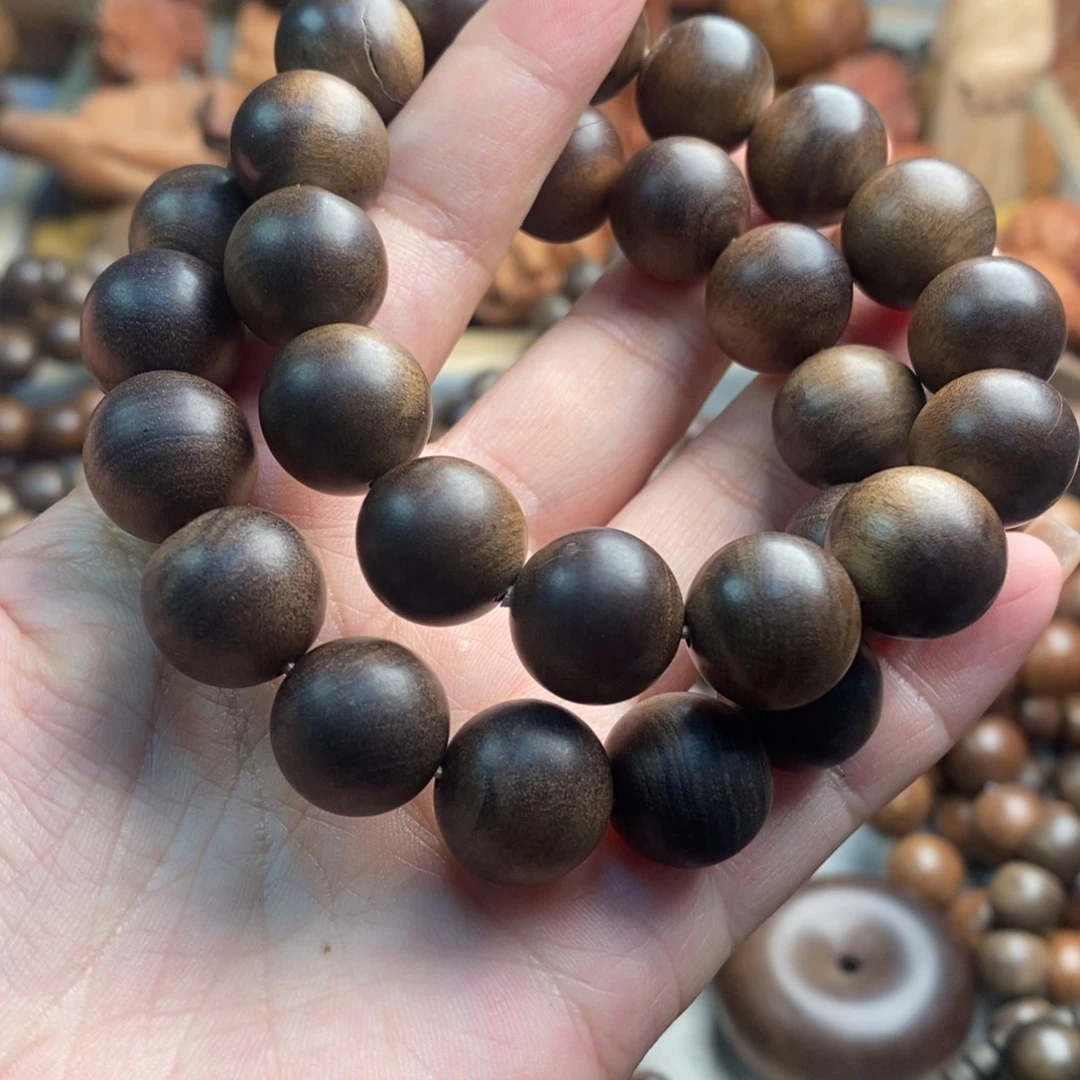 藏***.檀香木手串/手链印度迈索尔老山檀大瑕疵奶香1.5圆2条