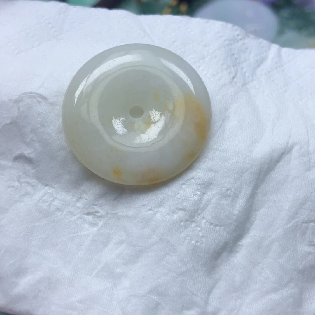 翡翠颈饰未镶嵌天然翡翠