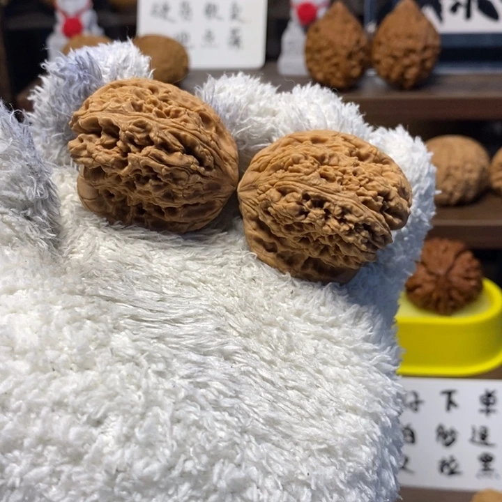 ￴***￴吊坠桃核全品天使40南疆