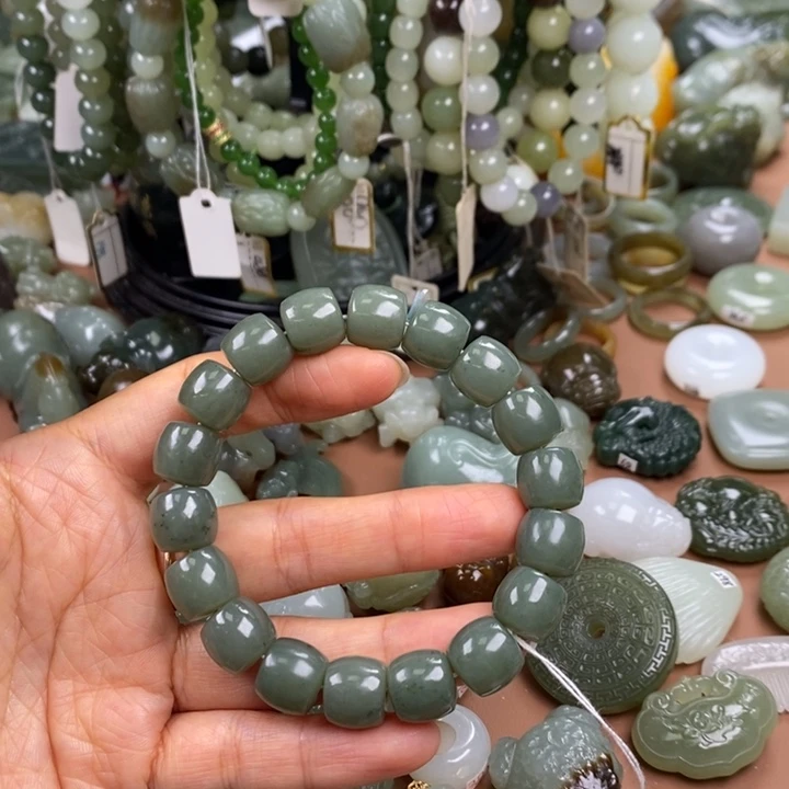 和田玉未镶嵌手链