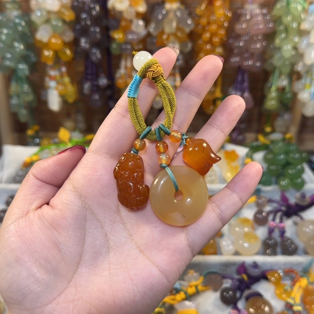 未镶嵌钥匙挂件福利玛瑙/玉髓