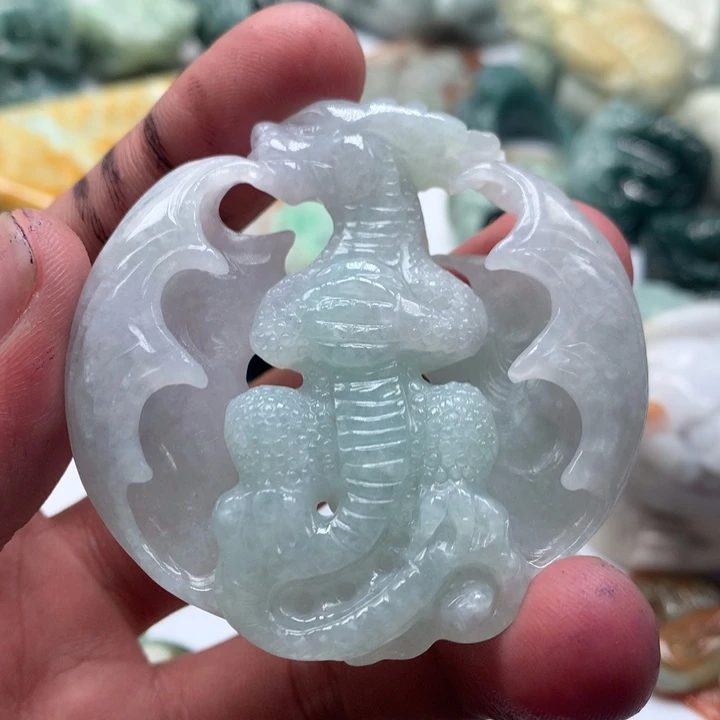 翡翠未镶嵌颈饰保真天然a货翡翠