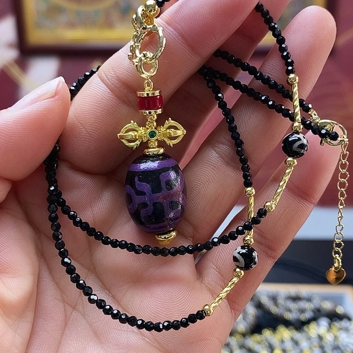 玛瑙/玉髓合金颈饰