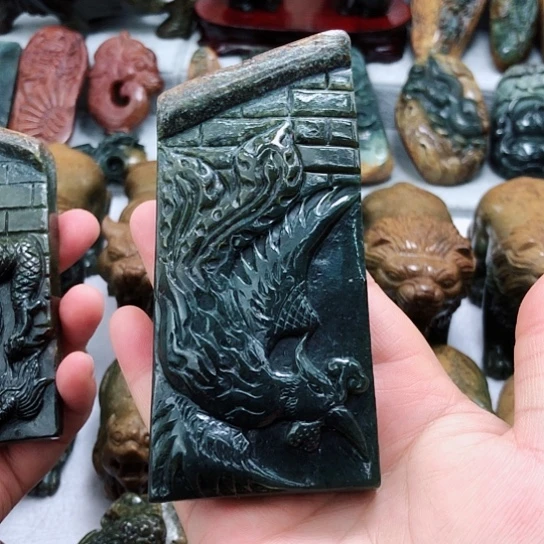 岫岩河磨玉（透闪石质玉）把件未镶嵌