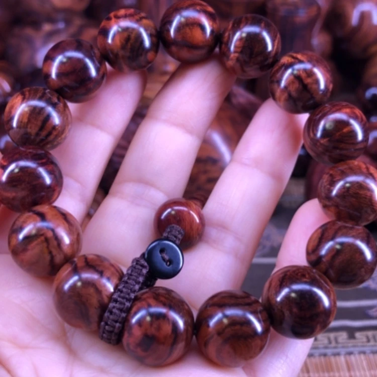 【闪购商品】黄花梨/降香黄檀把件崔