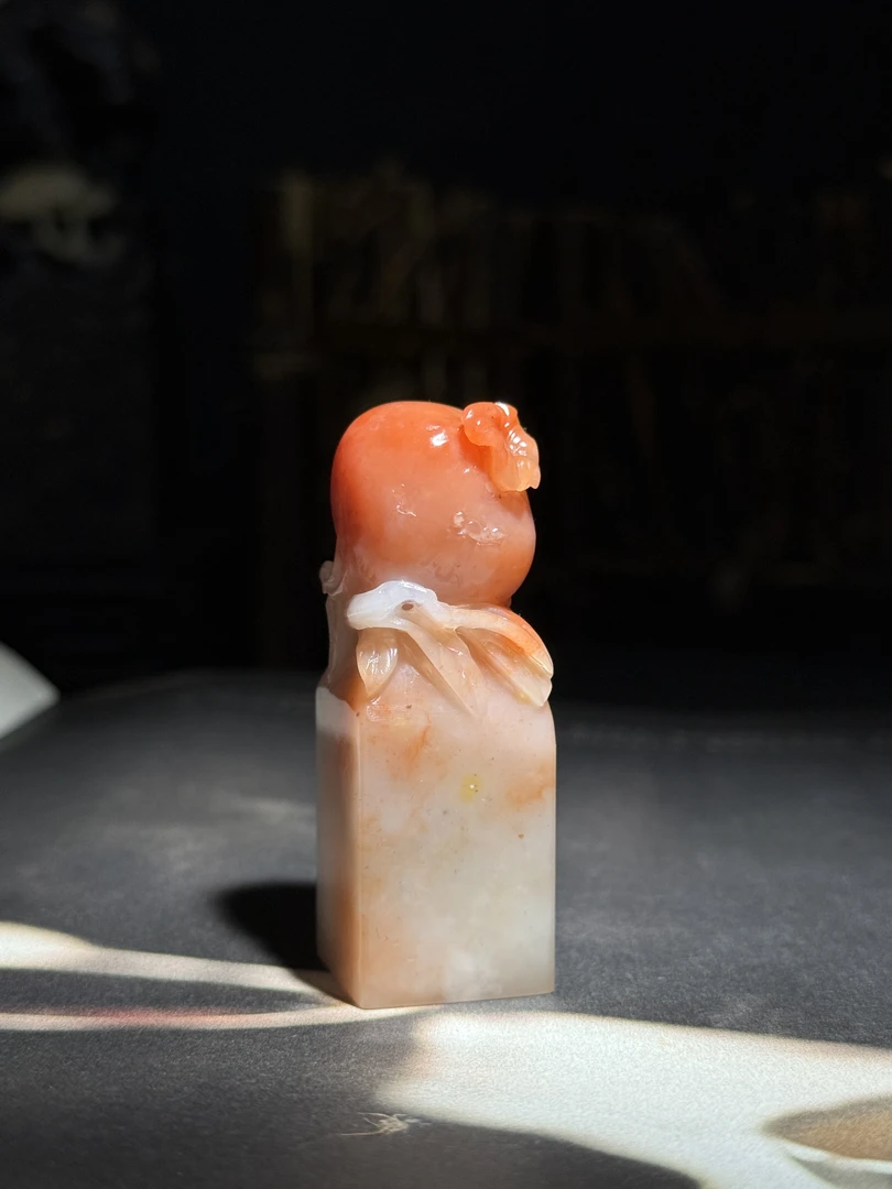 老挝石俏色巧雕石榴印石印章多子多福2.0×2.0×6.0