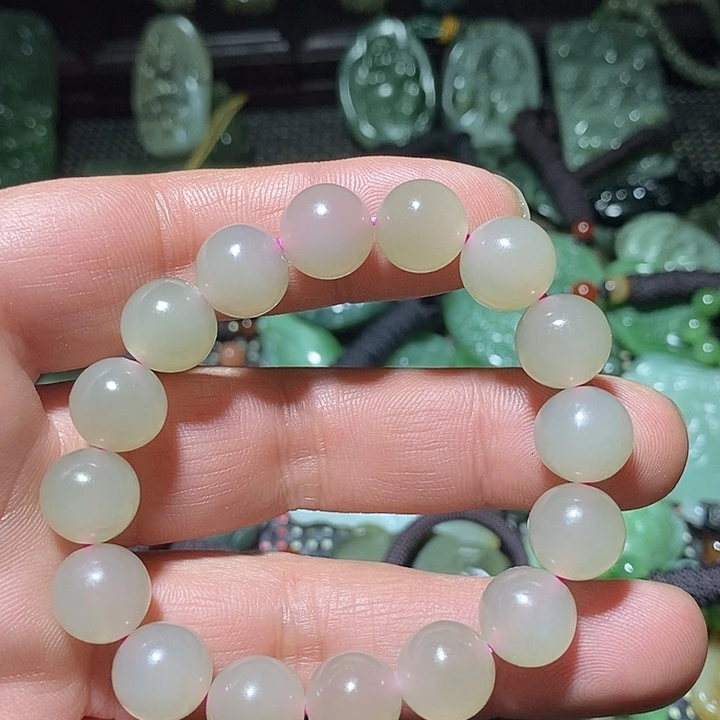 和田玉（糖玉）未镶嵌吊坠(不含链)