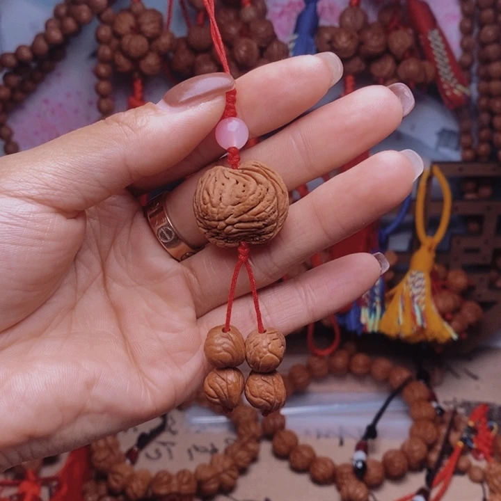 桃核吊坠龙纹桃枭