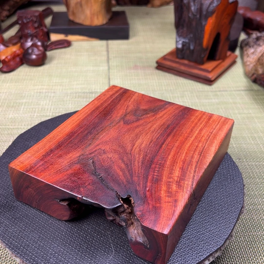 大果紫檀（缅甸花梨）j****寻