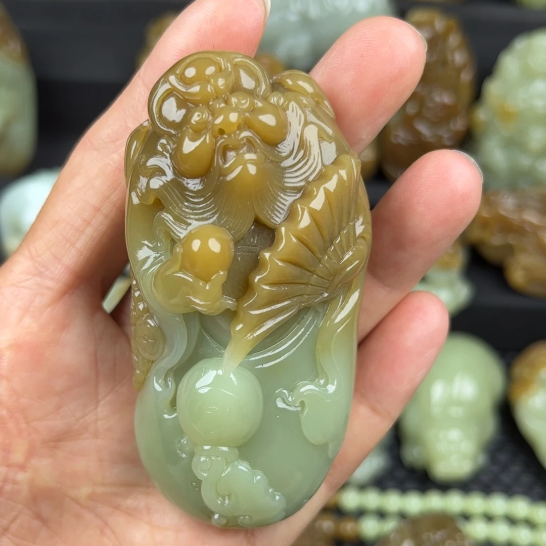 未镶嵌和田玉把件