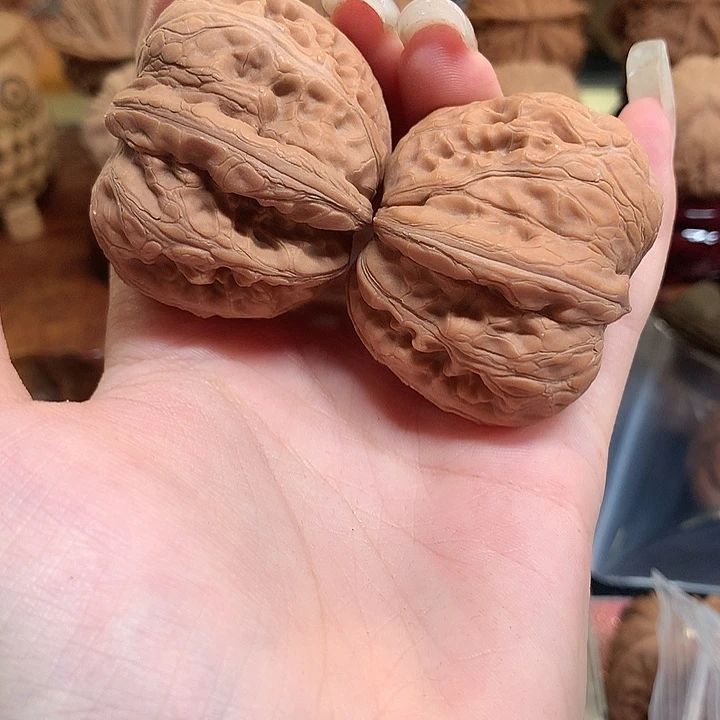 文玩核桃吊坠43元宝