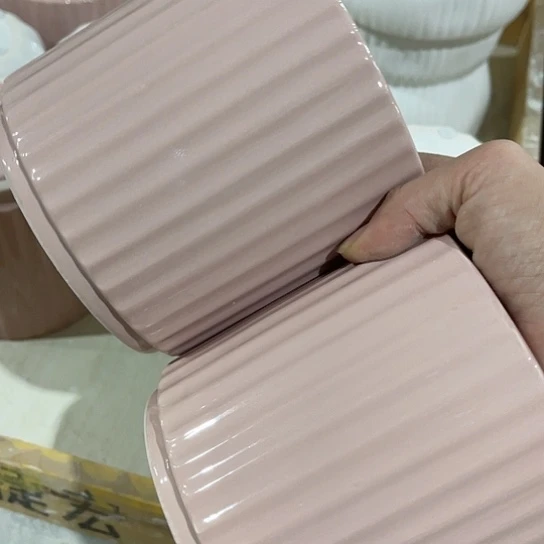 多肉绿植陶瓷花盆9.9包邮，有孔