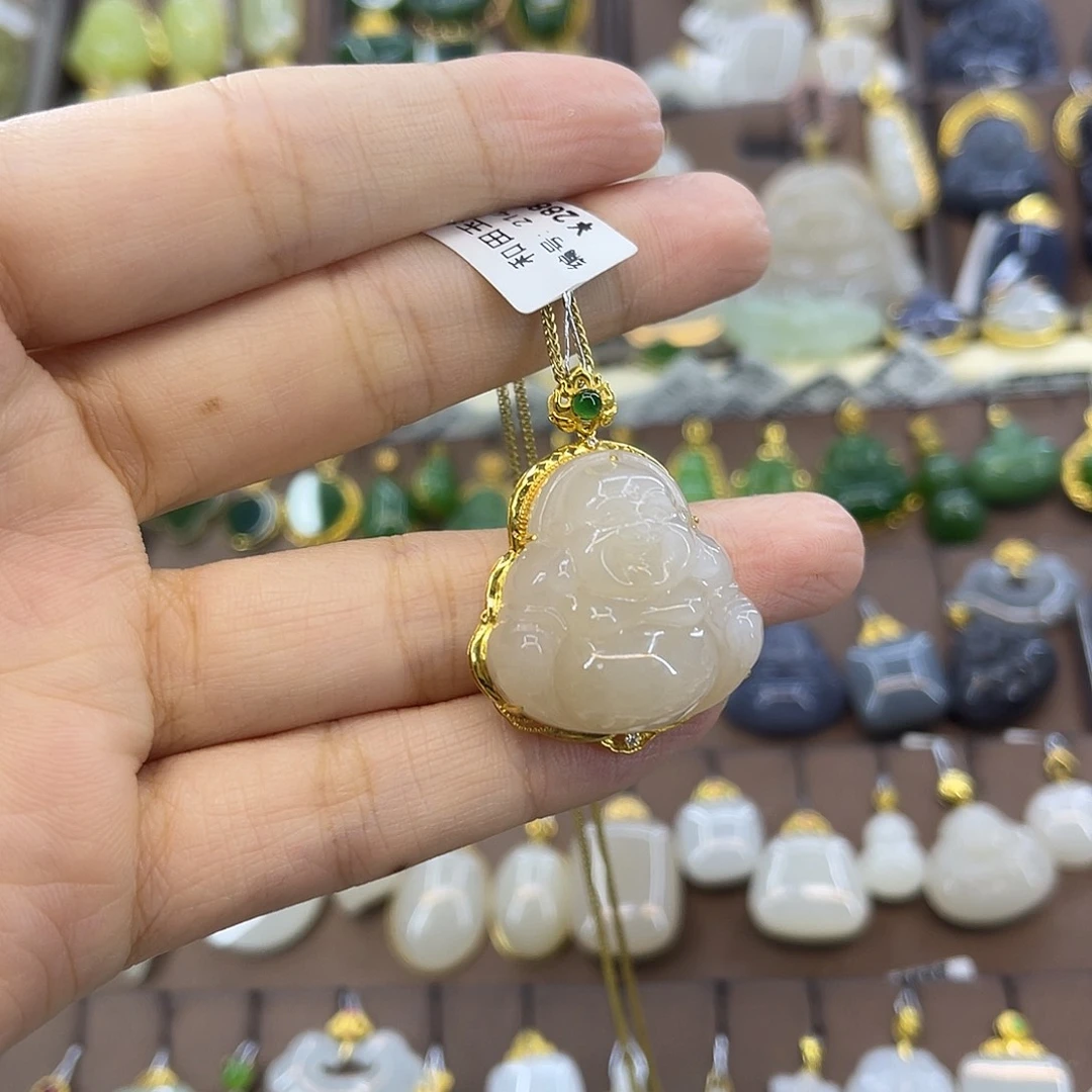 魏***0和田玉18K金镶嵌吊坠(不含链)