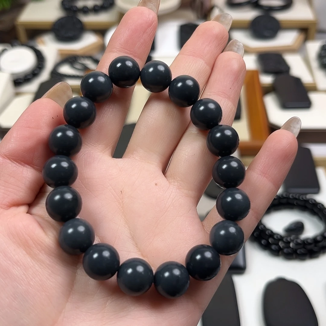 和田玉（墨玉）未镶嵌颈饰卡12圆珠体验