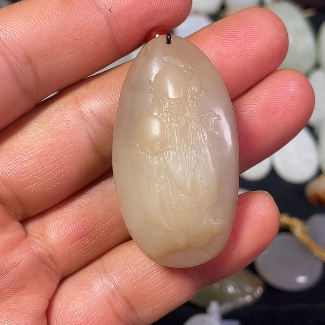 和田玉未镶嵌颈饰吊坠