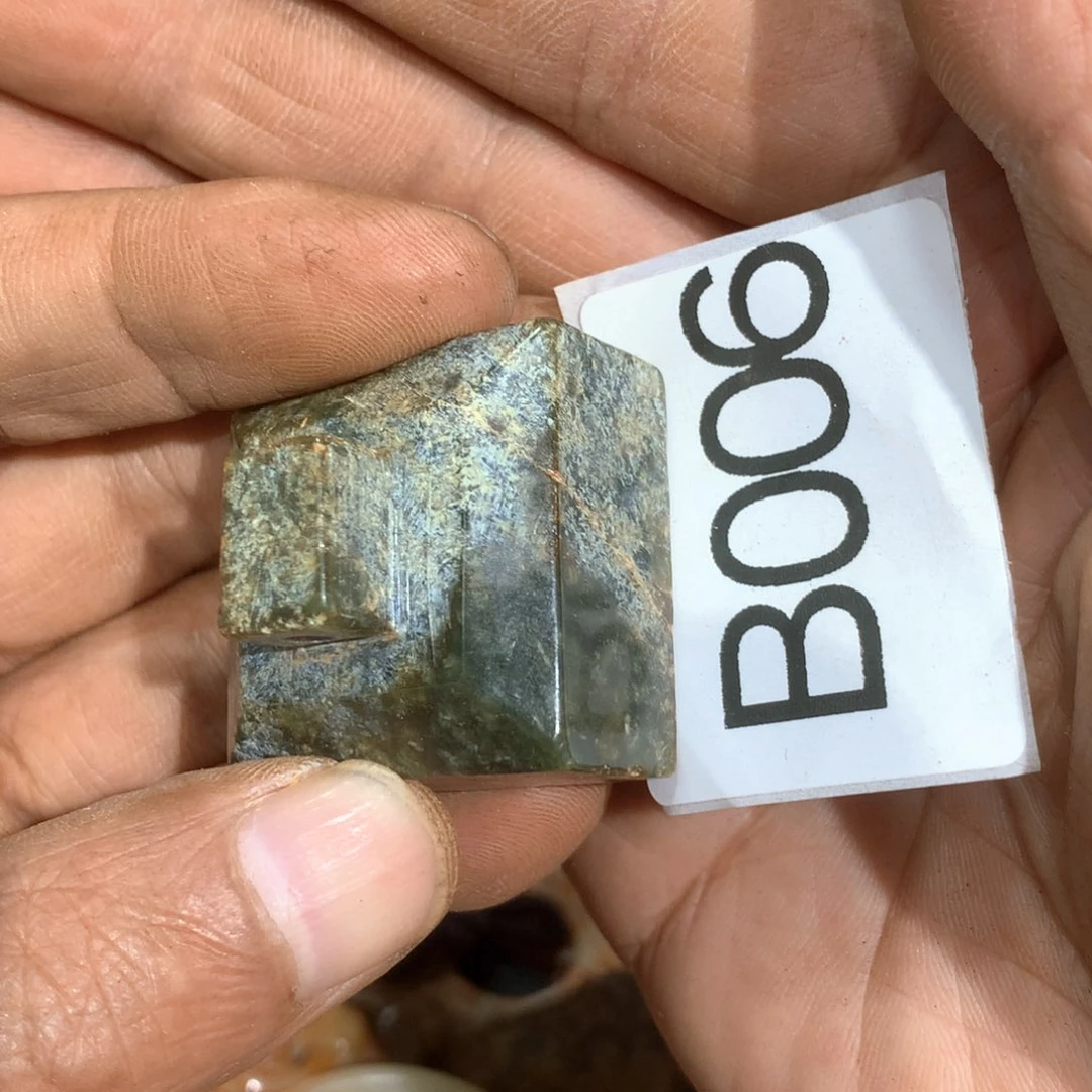 未镶嵌和田玉挂件北*熊