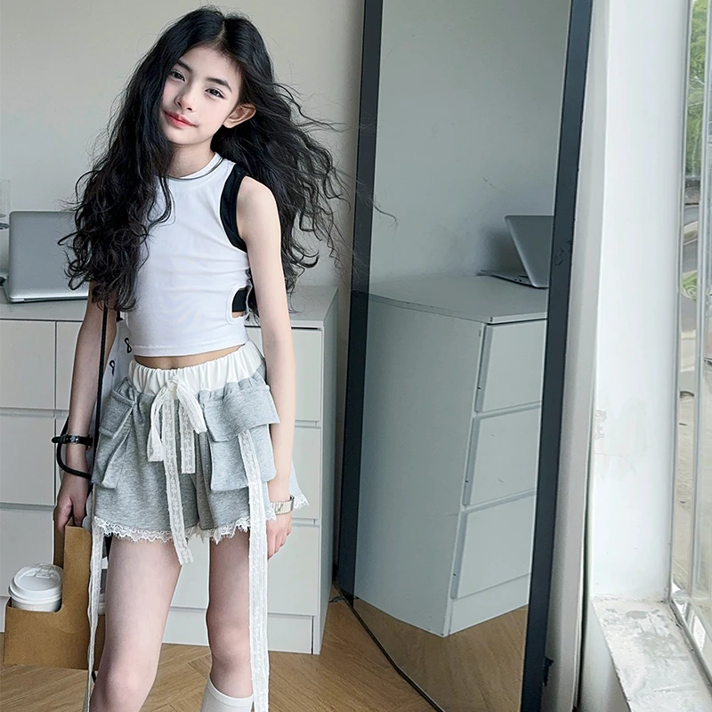 女童夏季套装新款时尚休闲双色无袖上衣蕾丝边双口袋短裤两件套