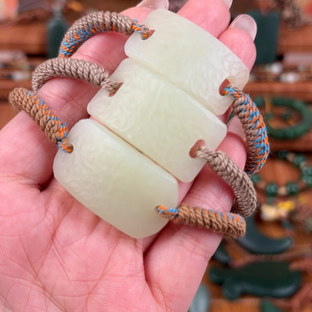 和田玉（糖玉）未镶嵌颈饰