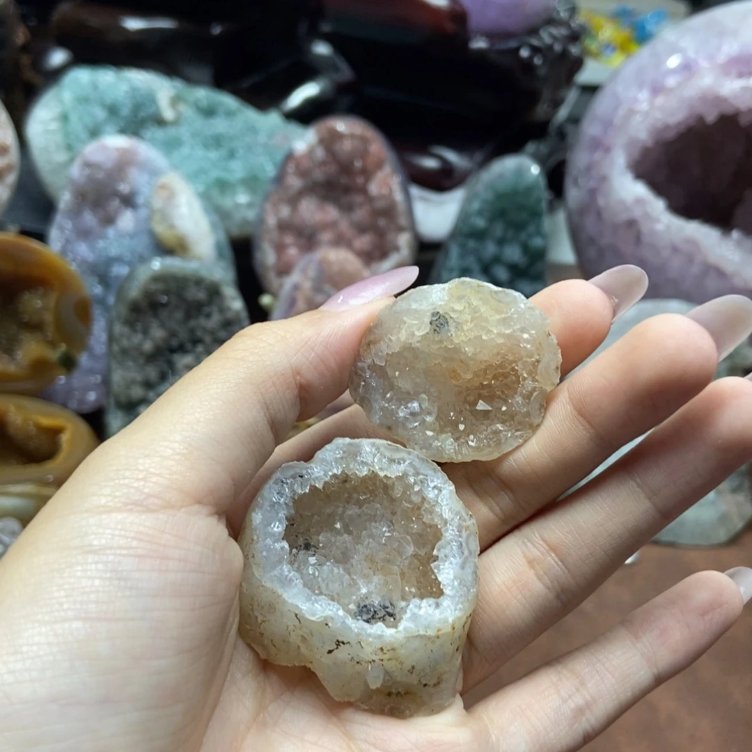 摆件紫晶未镶嵌水晶