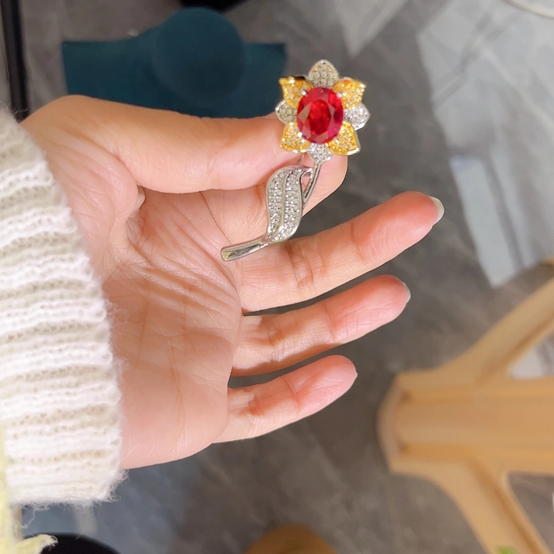 银S925镶嵌红宝石胸针