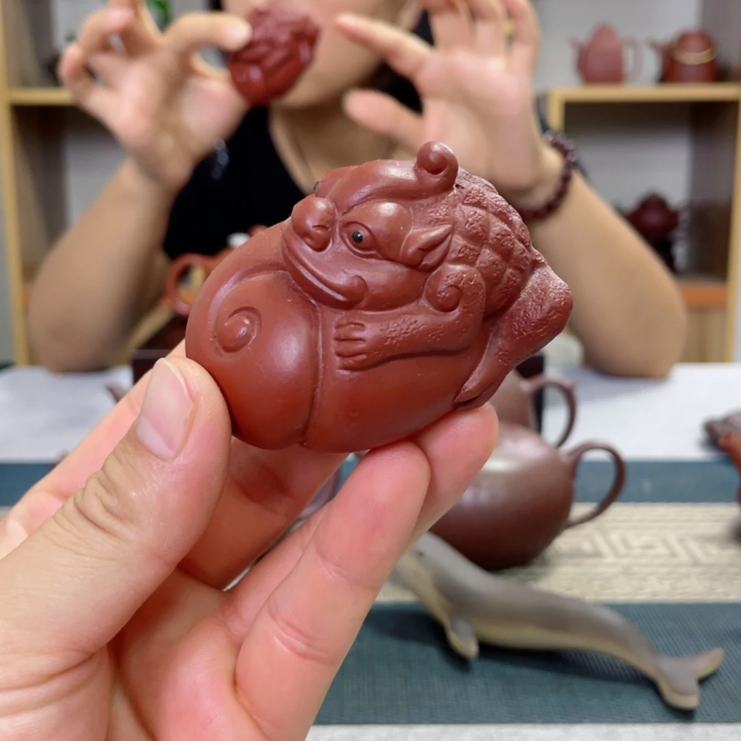 茶壶紫砂三足金蟾茶宠
