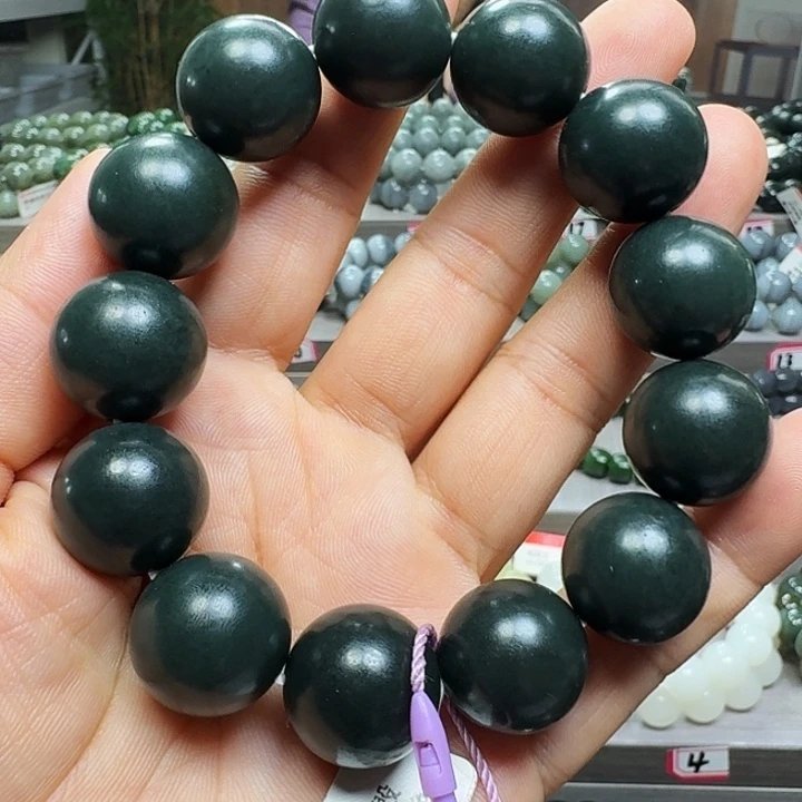 手链未镶嵌和田玉新疆沙枣青一细柔卡18