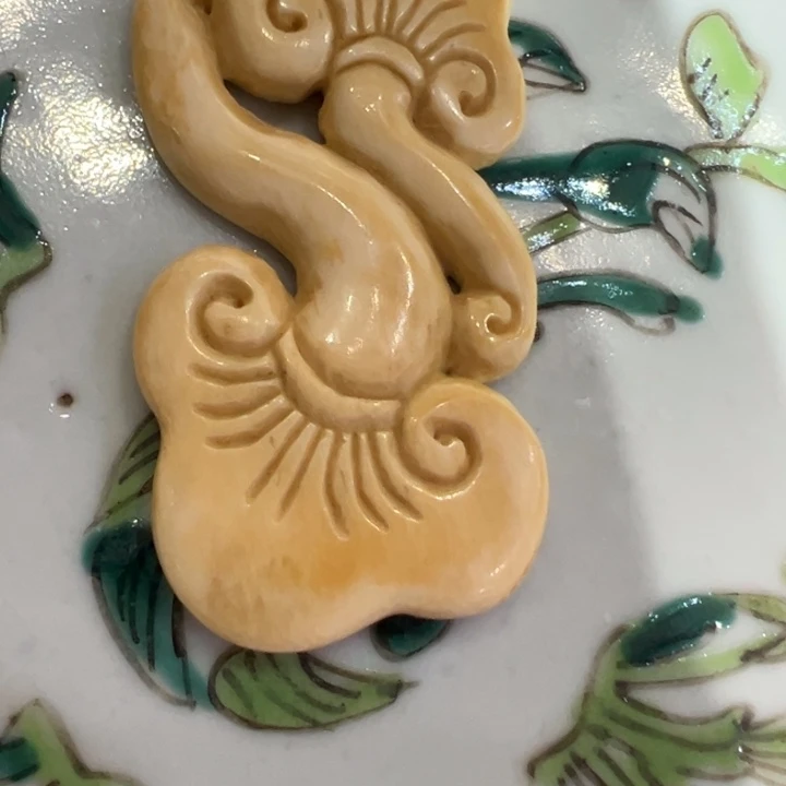 瓷片瓷器。。。。。。。。。。。。。。