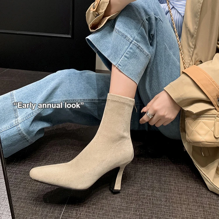 7cm/2025秋冬新款百搭网红款弹力瘦瘦靴绒面尖头高跟短靴袜子靴