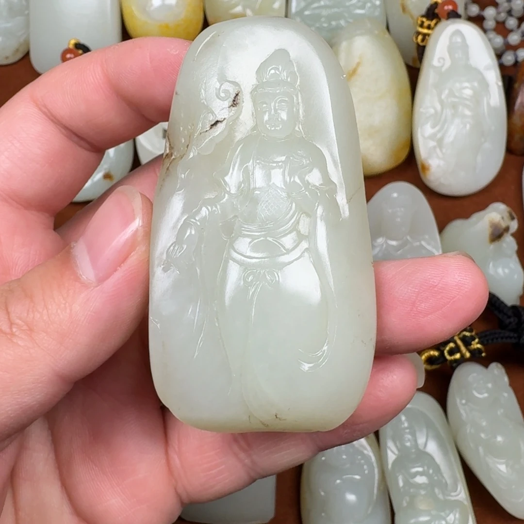 和田玉未镶嵌颈饰