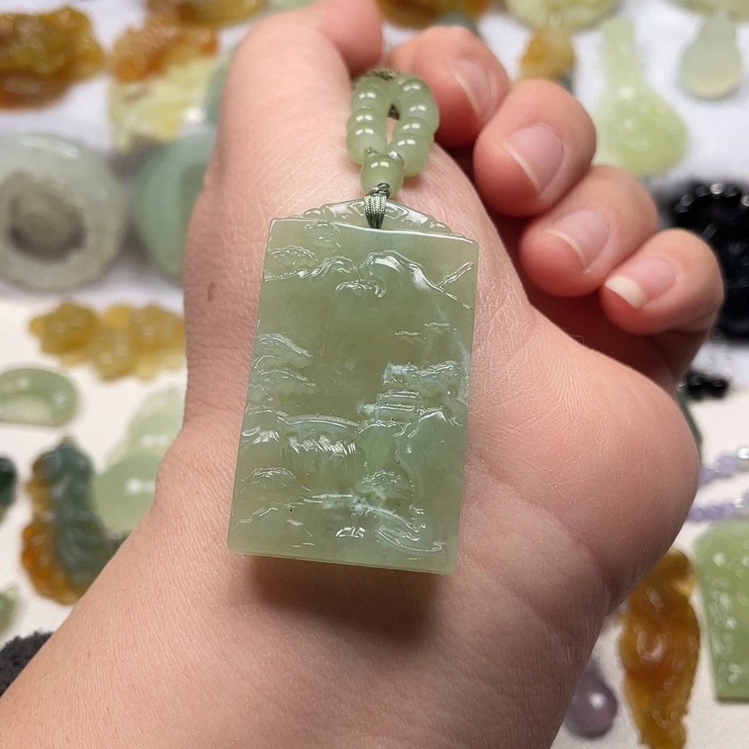 蛇纹石玉未镶嵌颈饰